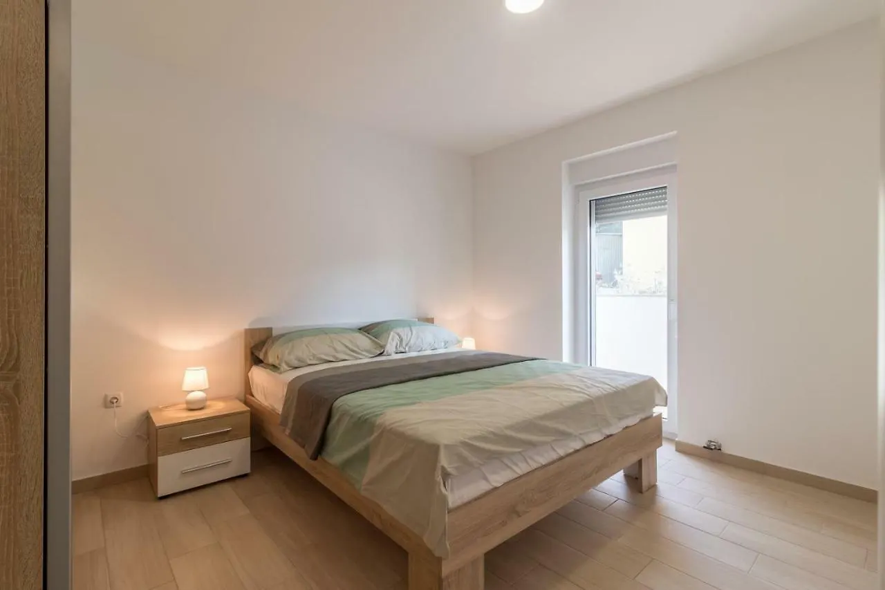 Vendégház Apartments Mira Póla
