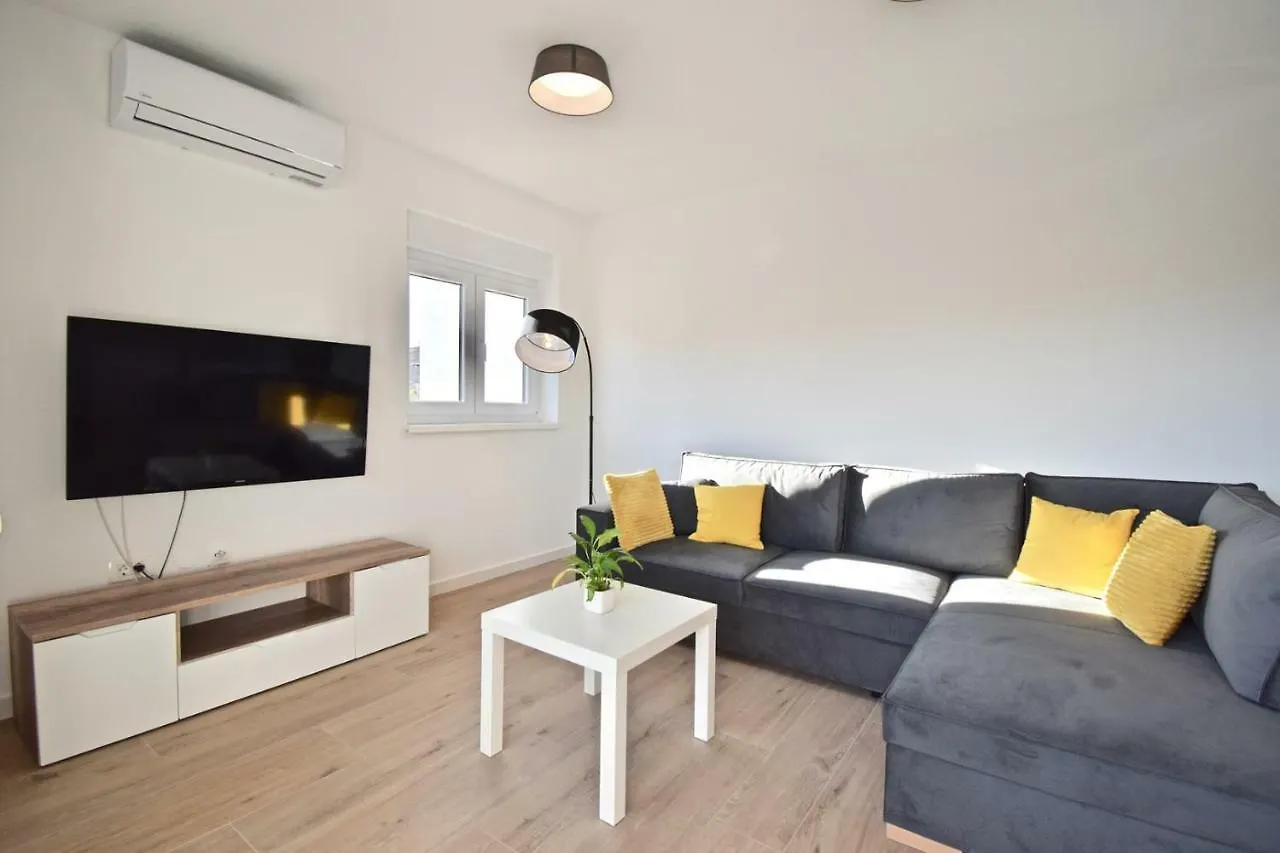 *** Vendégház Apartments Mira Póla Horvátország